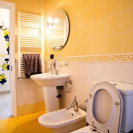 ホステル Blue Door ティラナ