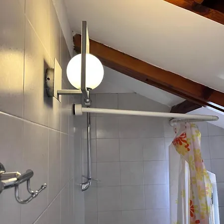 אכסניה Blue Door