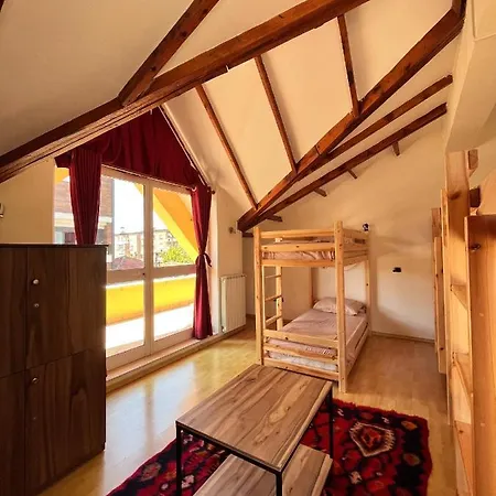 ホステル Blue Door